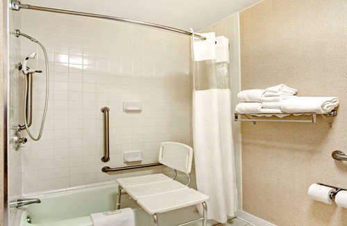 West Memphis Hotel | Ramada by Wyndham West Memphis