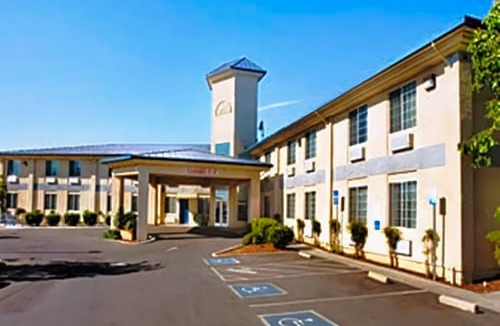 Williams Hotel | Ramada by Wyndham Williams