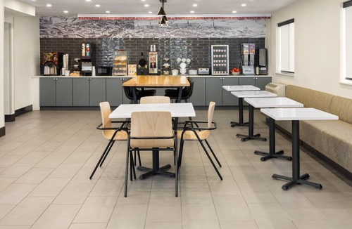 York Hotel | Ramada by Wyndham York Harrisburg Hershey