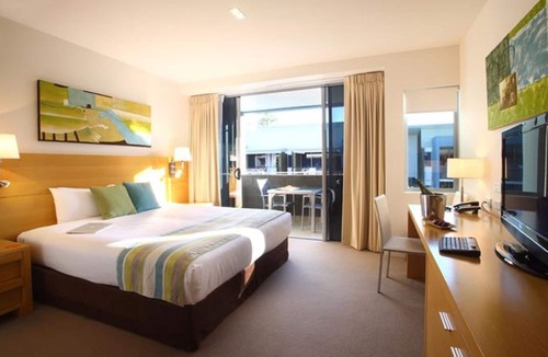Urangan Hotel | Ramada Hervey Bay