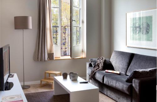 Gothic Quarter Apartment | Rambla 102