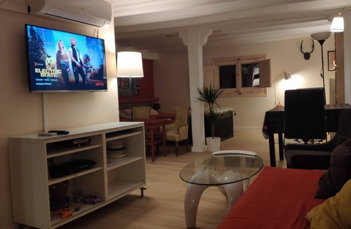 Gothic Quarter Apartment | Ramblas LOFT 5pax
