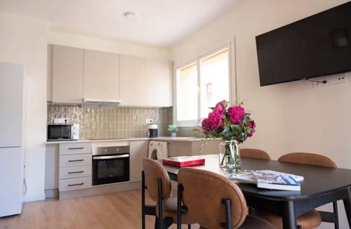 El Raval House | Ramblas Mar, by the sea!