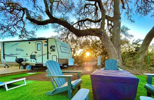 Dripping Springs House | Ramblin' Rose: a sweet Glamper for 2 under the stars in Dripping Springs