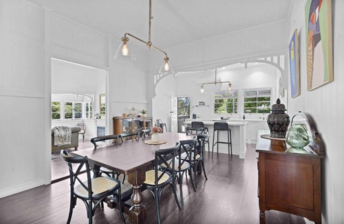 Witta House | Rambling Roses