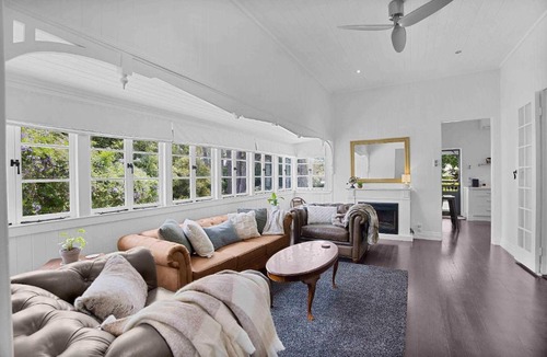 Witta House | Rambling Roses