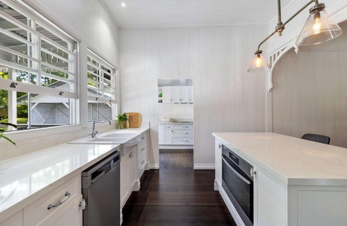 Witta House | Rambling Roses