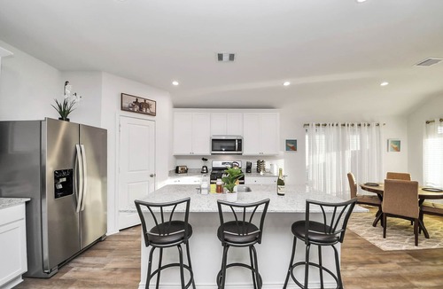 Barker House | Rammies 3-bedroom Cozy house with community Pool Access in Fulshear
