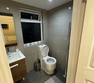 Woodside House | Ramonas Room