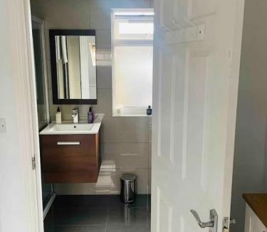 Woodside House | Ramonas Room