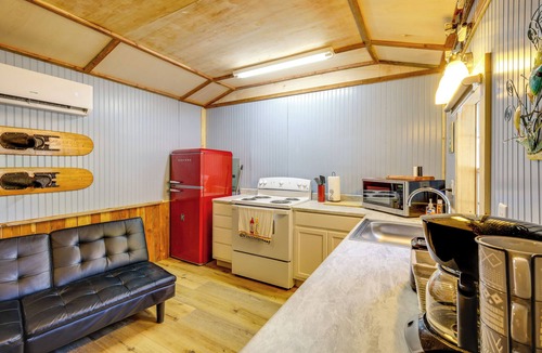 Higden Apartment | Ramp Entry! Quaint Cottage Near Greers Ferry Lake