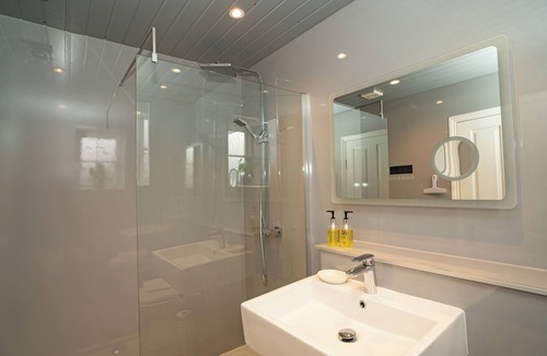 Dolton Hotel | Rams Head Inn