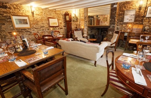 Dolton Hotel | Rams Head Inn