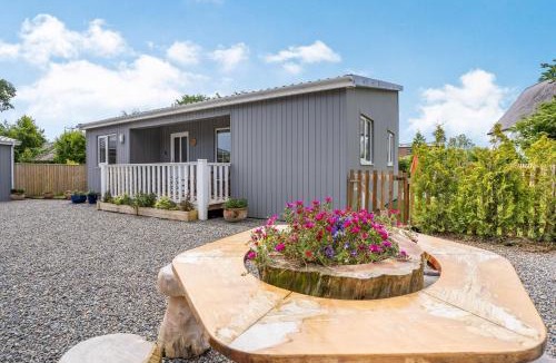 Jameston House | Ramsey Lodge Bier Wood Lodges