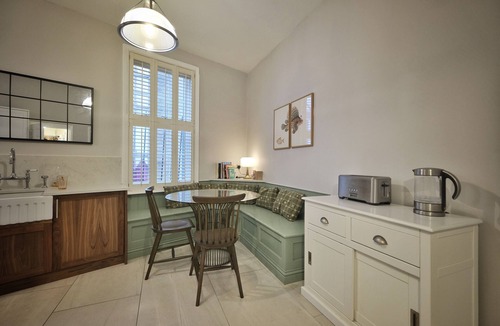 Ramsgate Cottage | Ramsgate - Coastal Cottage Escape - Pet Friendly with Parking
