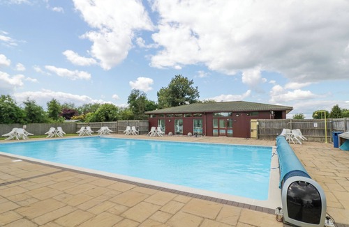 Cow Honeybourne Cottage | Ranch Cottage