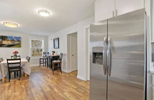 Russell House | Ranch Home w/Air Hockey & PacMan near Naval Base!