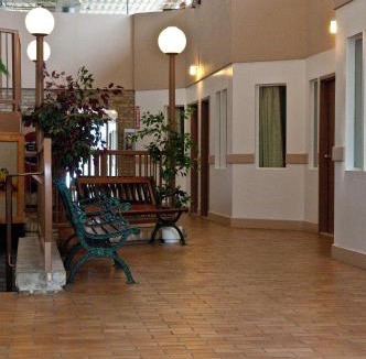 Exeter Hotel | Ranch House Inn