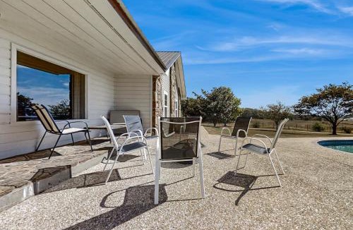 Maysville House | Ranch Life Experience w/Private Pool in Gravette