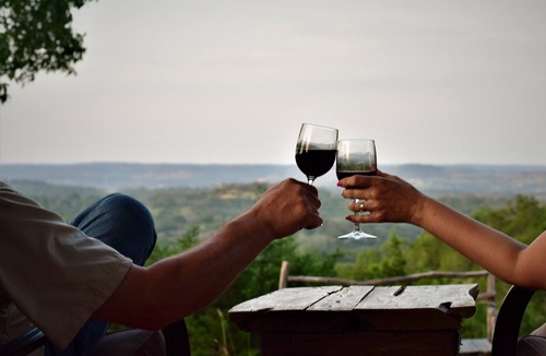 Comfort House | RANCH RETREAT! PEACEFUL GET AWAY! Views, Romantic, Wineries, & Hiking