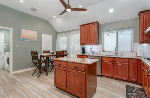 Plano House | Ranch Style Home Walk2Park+Shopping/Near Headquarters DR/Major Hospitals