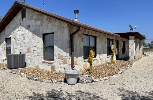 Hondo House | Ranchito in Hondo Texas