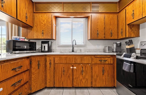 Pueblo House | Rancho Alegre County Retreat
