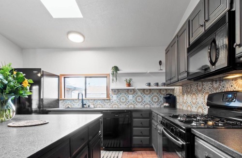 Alamedan Valley House | Rancho de Valle del Norte - An Irvie Home