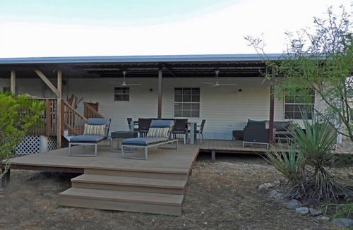 Terlingua House | Rancho Mula Oso PLUS Bunkhouse: Unparalleled Outdoor Space