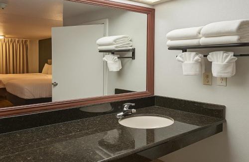 El Cajon Hotel | Rancho San Diego Inn & Suites