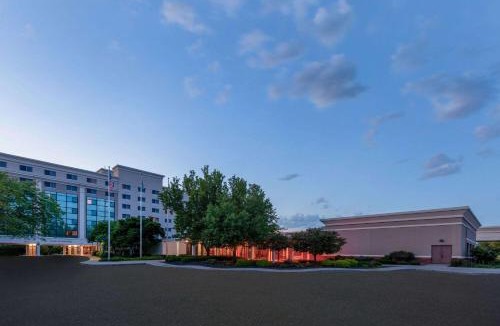 Liverpool Hotel | Randolph Hotel Liverpool Syracuse Airport West, Trademark