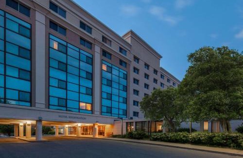 Liverpool Hotel | Randolph Hotel Liverpool Syracuse Airport West, Trademark
