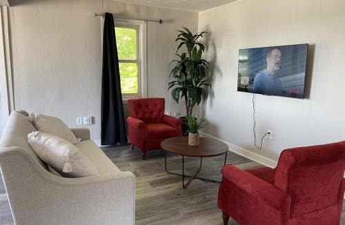 Fox Lake Hotel | Randolph Hotel