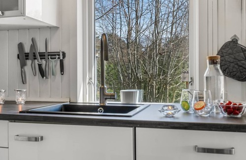 Hou House | "Randulf" - from the sea by Interhome