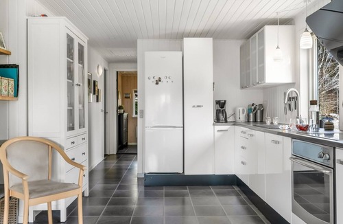 Hou House | "Randulf" - from the sea by Interhome