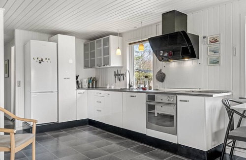 Hou House | "Randulf" - from the sea by Interhome