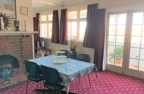 Ranfurly Hotel | Ranfurly Hotel