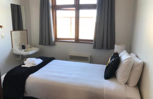 Ranfurly Hotel | Ranfurly Hotel