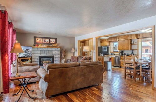 West Yellowstone Cabin | Rangers Retreat Summa