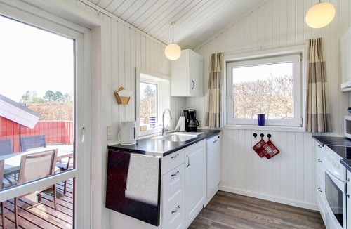 Lyngsbæk Strand House | "Rani" - 800m from the sea by Interhome