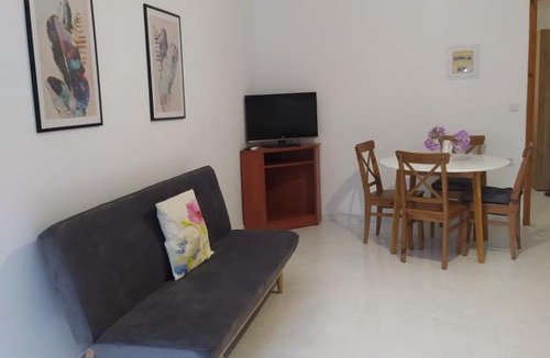 Anthousa Apartment | Rapeza Apartment