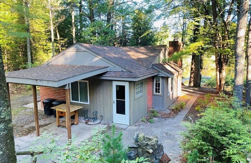 Rapid City House | Rapid River Classic Cottage Retreat