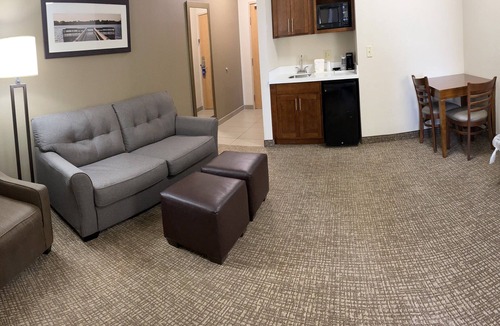 Baxter Hotel | Rapid River Lodge