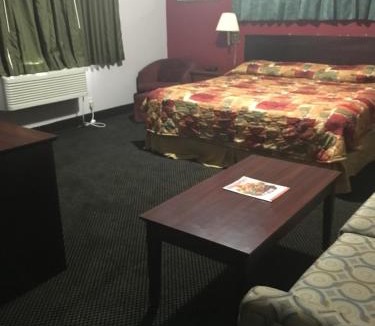 Wisconsin Rapids Hotel | Rapids Inn & Suites