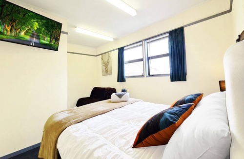 Orepuki Cabin | Rarakau Lodge