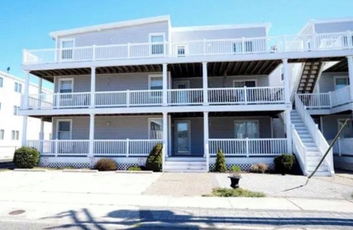 Sea Isle City Condo | Rare 2026 Summer Seasonal Rental…2 bedroom condo in Sea Isle City