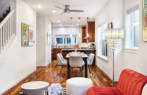 Lower Queen Anne Condo | Rare 3BR Modern Urban Escape, Private Garage
