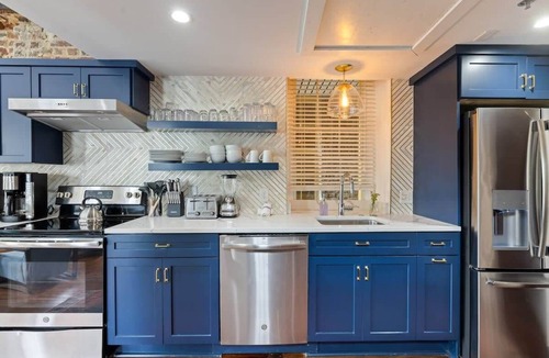 French Quarter House | Rare 4bd in Historic District, Steps to Waterfront