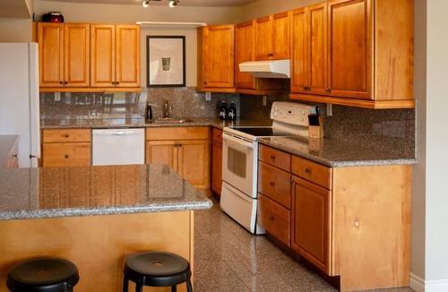 Prince Edward House | Rare 6 bedroom Gem in Picton