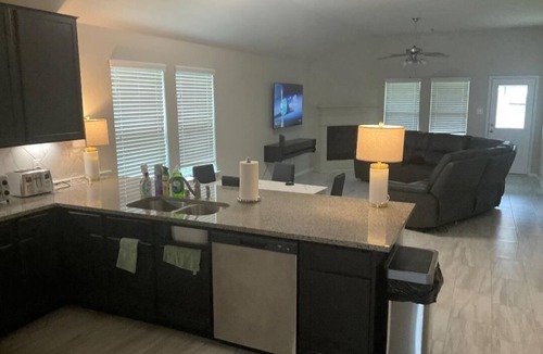 Fresno Apartment | Rare Diamond